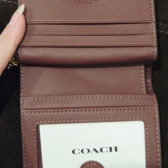 Coach 1941 Red Pebbled Leather Wallet Item #C2862 New With Tag No Use Or Stains - Picture 7 of 7